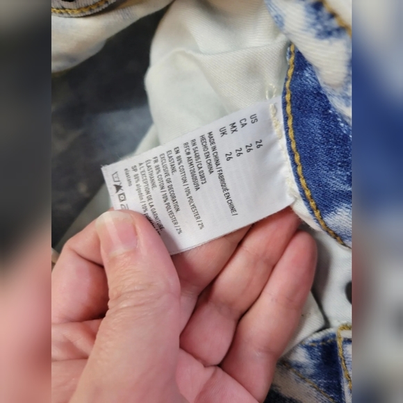 FREE W BUNDLE American Eagle Outfitters extreme flex shorts - Picture 6 of 12